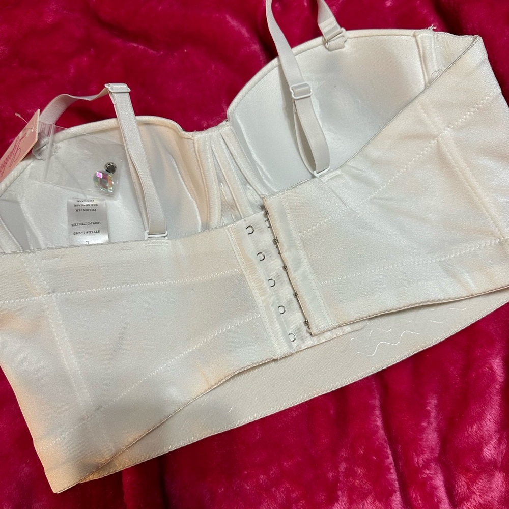 Jeweled crop - Picture 2 of 2